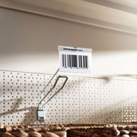Swinging price clips and swinging price tags