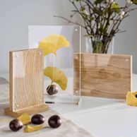 Magnetic photo frame