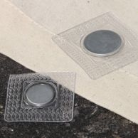 Magnets for sewing in