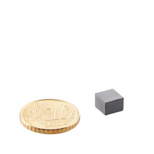 Kvádrové magnety z feritu, Y35 7 x 7 mm | 5 mm