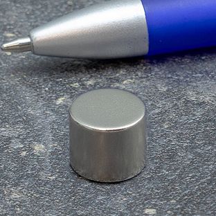 Disc magnets neodymium 12 mm x 10 mm | N45, axial (parallel to the height)