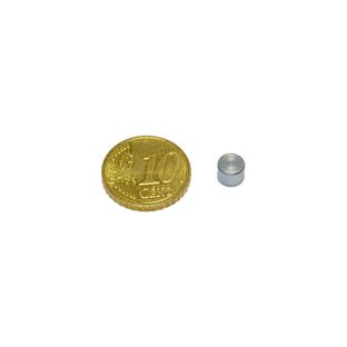 Neodymium pot magnets to stick in 6 mm | 4.5 mm