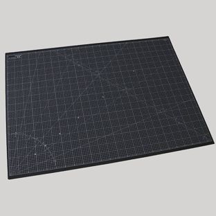 Configurator // Cutting mat customised to required size, initial format 120 x 90 cm  | black 