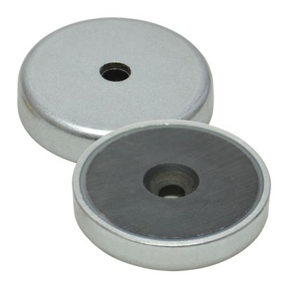 Ferrite pot magnets with bore and counterbore 