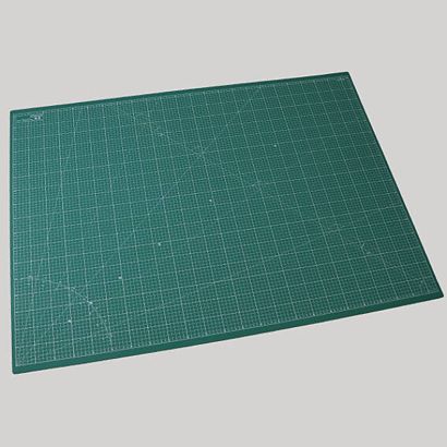 Konfigurátor // řezací podložka řezaná na požadovanou míru, výchozí formát 120 x 90 cm  | zelená 