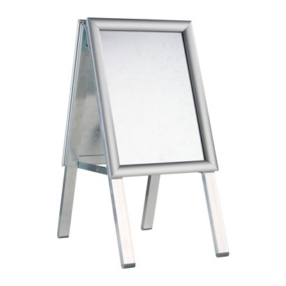 Reklamní stojan na letáky SOLID-STOP A4 Outdoor, profil 25 mm, zkosené rohy, stříbrný 