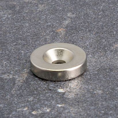 Kotoučové magnety z neodymu s otvorem a zapuštěním 18 mm