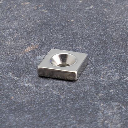 Block magnets neodymium with countersunk borehole 15 x 15 mm 